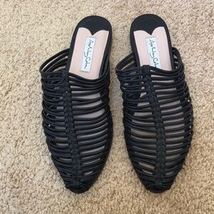 ASHLEY COLE Size 7B black strappy flats